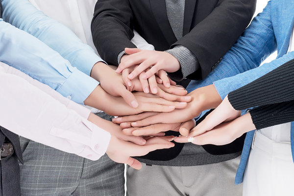 變革中的企業(yè)如何對待持不同態(tài)度的人？