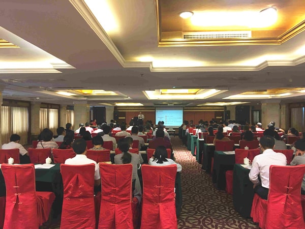 2017年10月25日泉州市科技局?jǐn)y手正睿咨詢(xún)集團(tuán)為泉州企業(yè)發(fā)展再添動(dòng)力 2017年10月25日泉州市科技局?jǐn)y手正睿咨詢(xún)集團(tuán)為泉州企業(yè)發(fā)展再添動(dòng)力