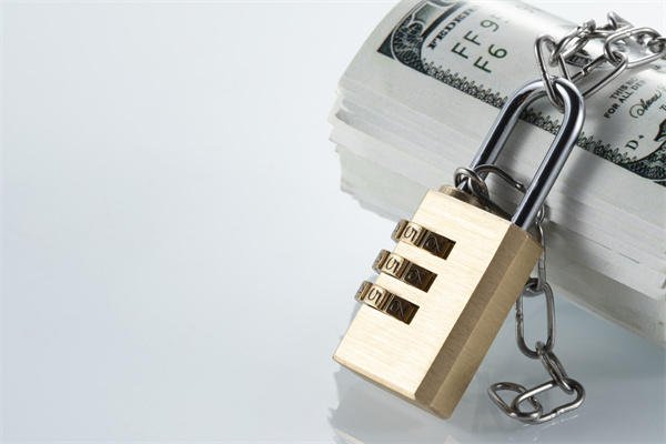 如何應(yīng)對人力資源風(fēng)險(xiǎn)？