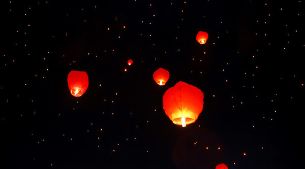 重慶傳統(tǒng)行業(yè)塌方，罪魁禍?zhǔn)拙故欠績(jī)r(jià)？