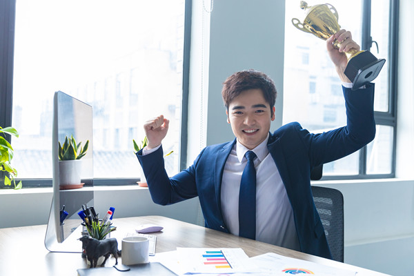 合理控制薪酬成本，提高企業(yè)利潤(rùn)與員工福利水平