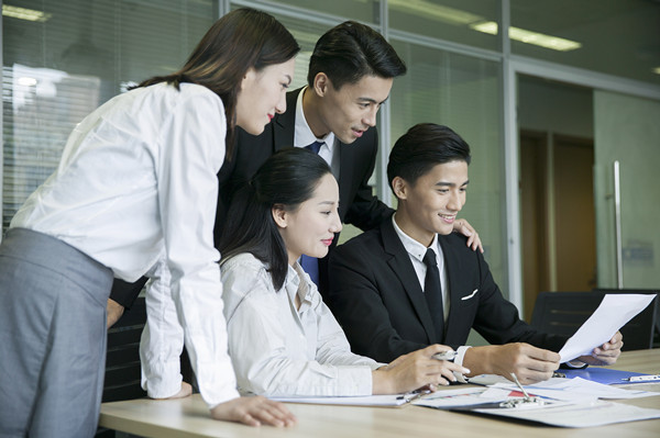 年度經(jīng)營(yíng)計(jì)劃評(píng)估優(yōu)化：實(shí)時(shí)監(jiān)控調(diào)整，提升效益