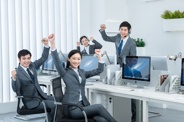 年度客戶滿意度提升計劃：用戶至上，服務(wù)領(lǐng)先