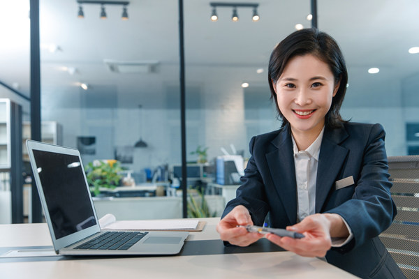 年度客戶滿意度提升計劃：用戶至上，服務(wù)領(lǐng)先