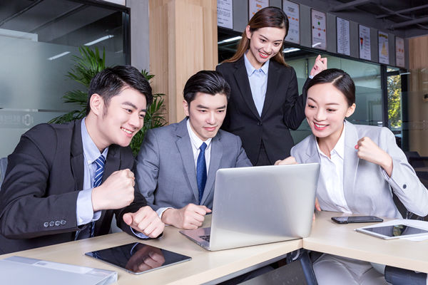 年度人才發(fā)展計(jì)劃：以人為本，共建共享