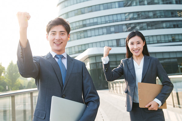 集團(tuán)管控：統(tǒng)一策略、優(yōu)化運(yùn)營、提升效率