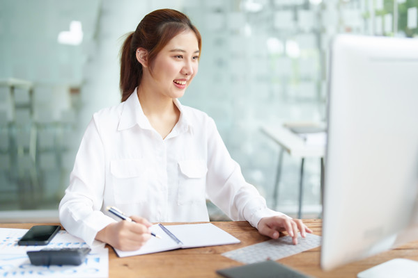 戰(zhàn)略評(píng)估：全面評(píng)估，提升企業(yè)運(yùn)營效益