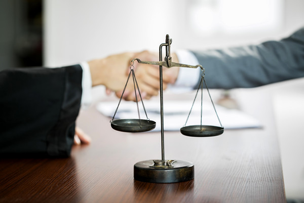 競(jìng)爭(zhēng)情報(bào)與企業(yè)戰(zhàn)略管理:贏得市場(chǎng)的關(guān)鍵 競(jìng)爭(zhēng)情報(bào)與企業(yè)戰(zhàn)略管理:贏得市場(chǎng)的關(guān)鍵