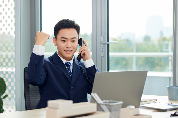 人力資源管理中的激勵(lì)機(jī)制:理論與實(shí)踐的雙重探索 人力資源管理中的激勵(lì)機(jī)制:理論與實(shí)踐的雙重探索