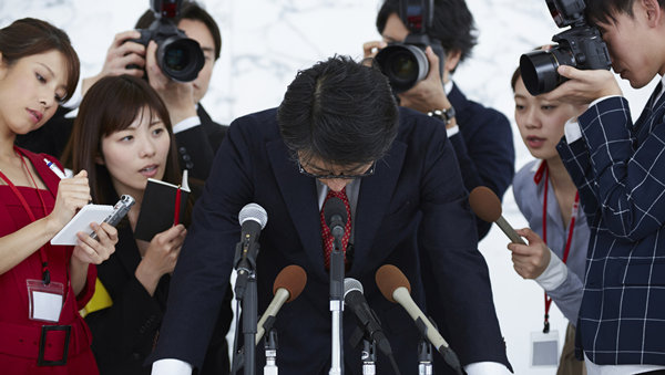 危機公關(guān)：快速響應(yīng)，維護品牌聲譽