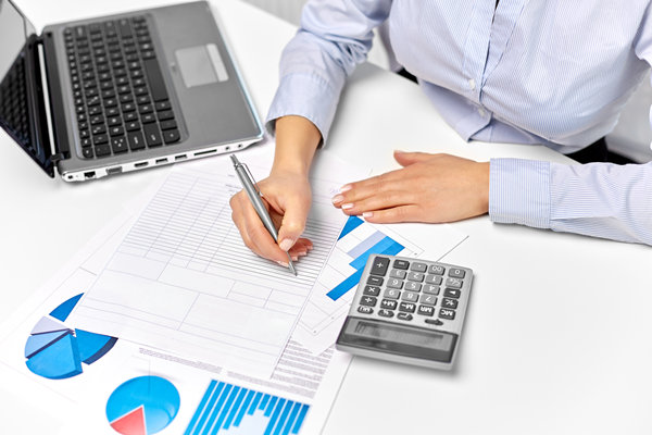 薪酬調(diào)整策略：靈活調(diào)整，適應(yīng)企業(yè)發(fā)展需要