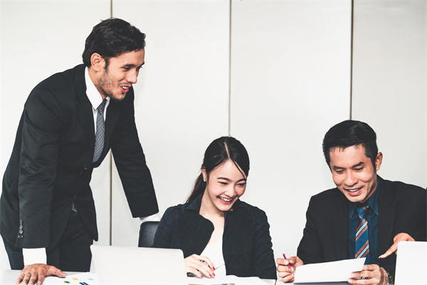 以客戶為中心的組織規(guī)劃:市場導(dǎo)向的戰(zhàn)略選擇 以客戶為中心的組織規(guī)劃:市場導(dǎo)向的戰(zhàn)略選擇