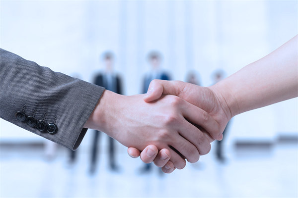 掌握戰(zhàn)略情報(bào)分析能力，應(yīng)對復(fù)雜的市場環(huán)境