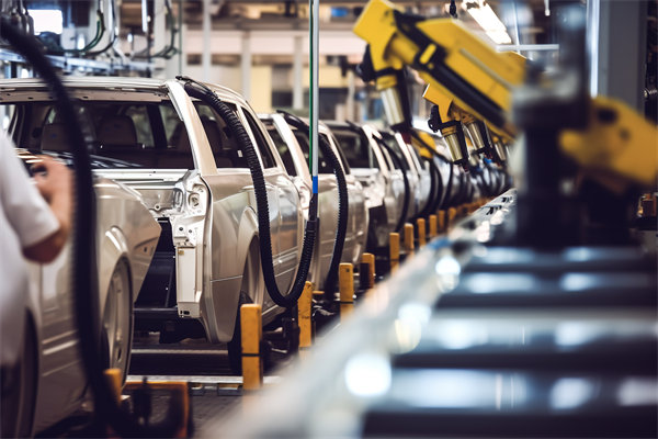 推行精益生產(chǎn)戰(zhàn)略，打造高效能、低成本的生產(chǎn)系統(tǒng)