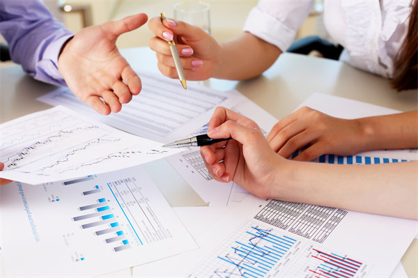 聚焦核心業(yè)務(wù)，優(yōu)化經(jīng)營(yíng)計(jì)劃，推動(dòng)企業(yè)高質(zhì)量發(fā)展