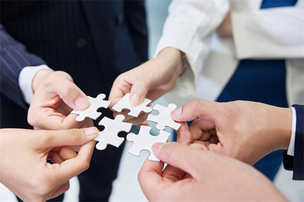 協(xié)同內(nèi)外力量，執(zhí)行經(jīng)營計劃，共創(chuàng)企業(yè)美好明天