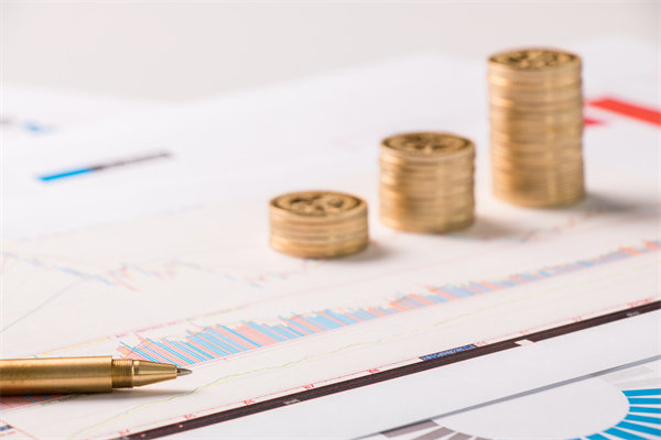 結(jié)合實際，談談企業(yè)在戰(zhàn)略薪酬設計時要注意哪些問題？