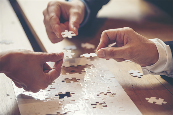 如何優(yōu)化集成供應(yīng)鏈以提升整體響應(yīng)速度與效率？