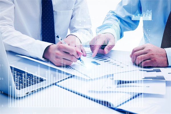 大數(shù)據(jù)驅(qū)動，集團如何優(yōu)化資源配置與決策？