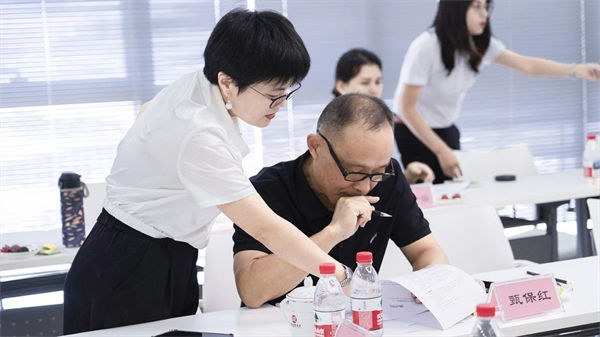 正睿咨詢集團(tuán)第二屆AI?數(shù)智化?咨詢新模式高級(jí)合伙人招募說(shuō)明會(huì) 正睿咨詢集團(tuán)第二屆AI?數(shù)智化?咨詢新模式高級(jí)合伙人招募說(shuō)明會(huì)